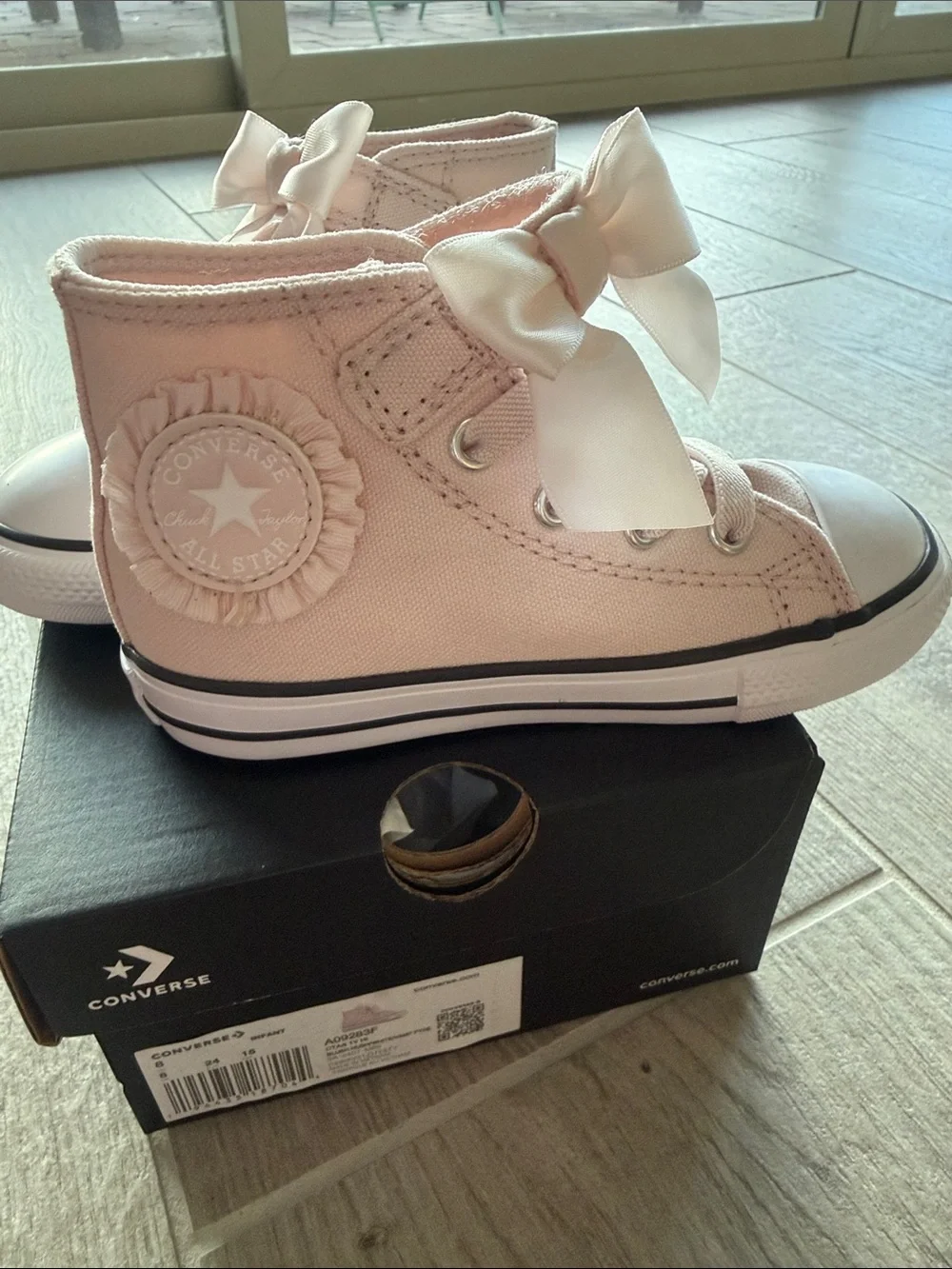 New in box Converse high tops toddler girl